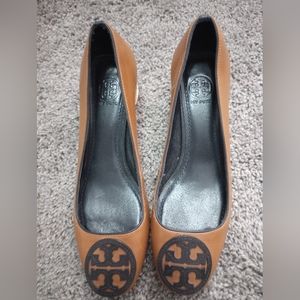 Tory Burch Tan Heels with Black Emblem